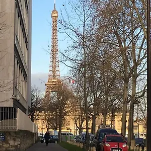 Apartamento Pour Deux Face A La Tour Eiffel, París